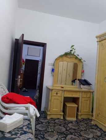 Gudaibiya, Rooms Available, BHD 100/month,  Room For Rent With EWA With Furniture Only Philippino.