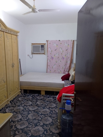 Gudaibiya, Rooms Available, BHD 100/month,  Room For Rent With EWA With Furniture Only Philippino.