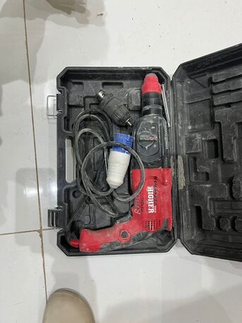 Dammam, Machinery, SAR 50,  Tile Machinery And Tools Available For Sale 1 Month Used