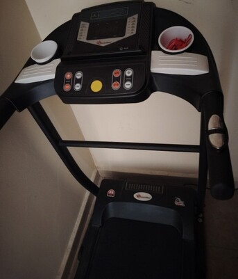 Al Rawabi, Furniture, SAR 1500,  QUEEN SIZE BED WITH MATTRESS AND TREADMILL