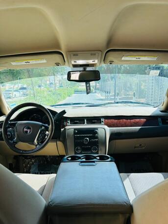 Al Faisaliyah, Vehicles, Cars & Trucks , SAR 42000,  Gmc Yukon,  2013,  Automatic,  490000 KM,    EXCELLENT CONDITION & NEAT INTERIORS