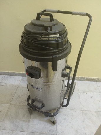Jeddah, Appliances, SAR 2000,  3 Motor Italian Wet Vaccume Machine For Carpet