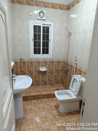 Jeddah, Bedspace For Rent, SAR 1333/month,  Looking For Roommate