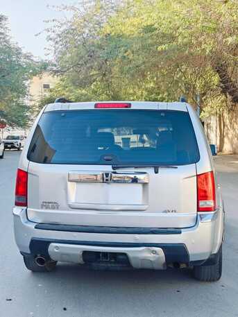 Riyadh, Vehicles, Cars & Trucks , SAR 28000,  Honda Pilot,  2009,  Automatic,  379000 KM,