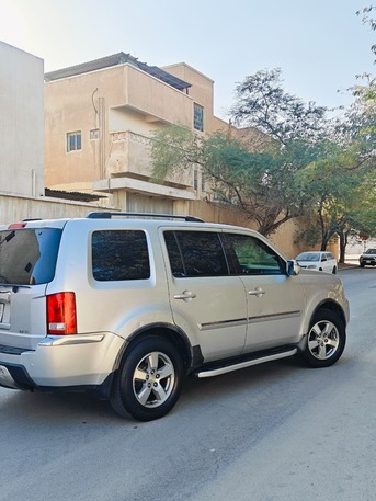 Riyadh, Vehicles, Cars & Trucks , SAR 28000,  Honda Pilot,  2009,  Automatic,  379000 KM,