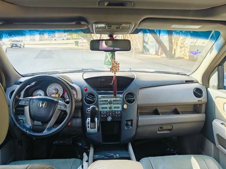 Riyadh, Vehicles, Cars & Trucks , SAR 28000,  Honda Pilot,  2009,  Automatic,  379000 KM,