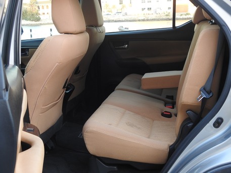 Tubli, Vehicles, Cars & Trucks , BHD 8800,  Toyota Fortuner,  2019,  93000 KM,    Model Excelent Condition For Sale