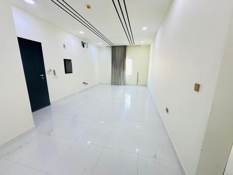 Manama, Apartments/Houses, BHD 300/month,  3 BR,  Flat For Rent In Tubli With EWA Near Mac Donald&rsquo;s