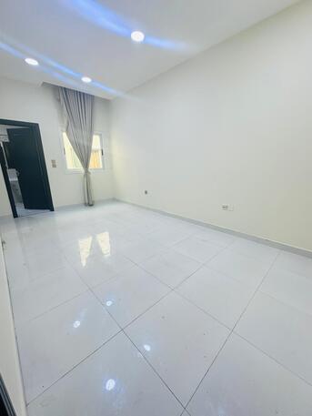 Manama, Apartments/Houses, BHD 300/month,  3 BR,  Flat For Rent In Tubli With EWA Near Mac Donald&rsquo;s