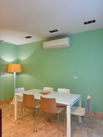 Amman, Apartments/Houses, JOD 25000/year,  4 BR,  Ground Floor For Rent In Jabal Amman