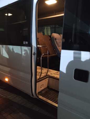 Cairo, Automotive, احجز الآن تويوتا كوستر بالسائق؛ سعة وراحة 