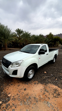 Riyadh, Logistics, Issuzu Pickup 🛻 2023