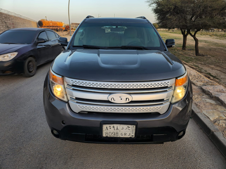 Riyadh, Vehicles, Cars & Trucks , SAR 33,  Ford Expedition XLT,  2014,  Automatic,  260 KM,  I Want Sell Ford Explorer XLT Full Double