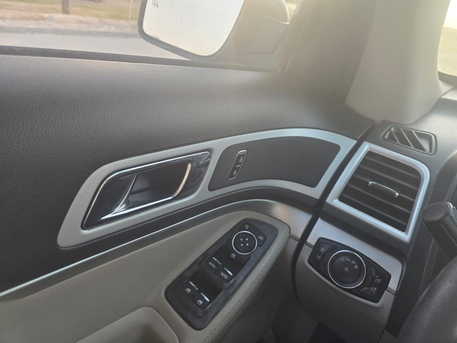 Riyadh, Vehicles, Cars & Trucks , SAR 33,  Ford Expedition XLT,  2014,  Automatic,  260 KM,  I Want Sell Ford Explorer XLT Full Double