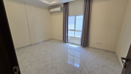 Manama, Apartments, Flats, Houses & Villas, BHD 250/month,  2 BR,  100 Sq. Meter,  Semi Furnished Very Neat And Clean 2 Bhk Flat For Rent..