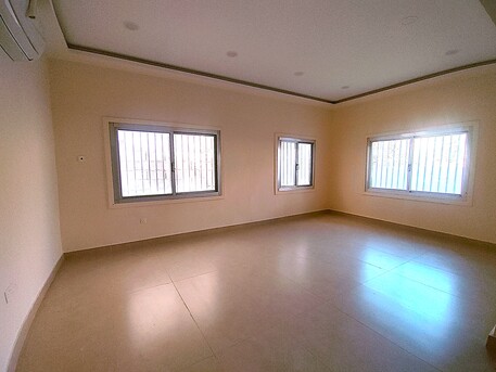 Zinj, Villas, BHD 600,  280 Sq. Meter,  Semi Furnished Beautiful Villa For Rent In Zinj BD.600/-