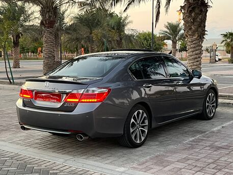 Manama, Vehicles, Cars & Trucks , BHD 4000,  HONDA ACCORD 3.5V6 SPORT,  2013,  Automatic,  192000 KM,  1