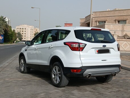 Manama, Vehicles, Cars & Trucks , BHD 3950,  Ford Escape,  2019,  Automatic,  125000 KM,  Single Owner