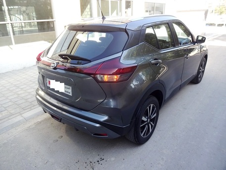 Zinj, Vehicles, Cars & Trucks , BHD 111,  Nissan Kicks,  2022,  Automatic,  67000 KM,  Mid-Option, Excellent Condition, Agency Maintained - FIRST OWNER