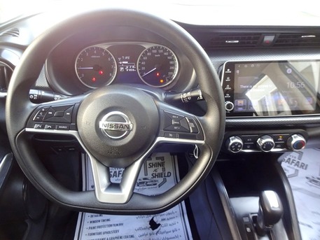 Zinj, Vehicles, Cars & Trucks , BHD 111,  Nissan Kicks,  2022,  Automatic,  67000 KM,  Mid-Option, Excellent Condition, Agency Maintained - FIRST OWNER