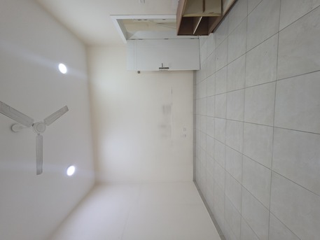 Manama, Apartments/Houses, BHD 220/month,  2 BR,  Semi Furnished 2 BHK Flat With Ewa @220/BD In Manama