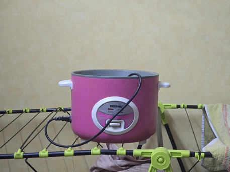 Al Iskan, Appliances, SAR 120,  Rice Cooker And Clothes Stand