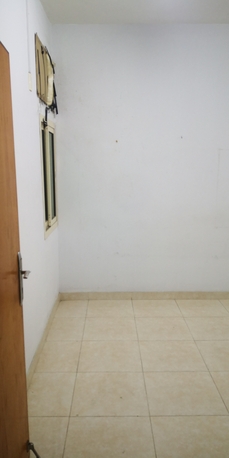 Dammam, Rooms Available, SAR 525/month,  Unfurnished Private Room Available For Single Person In 2bhk Flat.