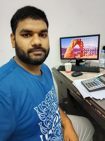 New Industrial City, Job Seekers, Storekeeper