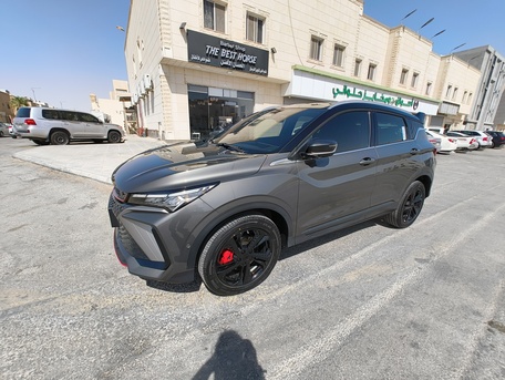 Riyadh, Vehicle Lease Transfer, SAR 39000,  Geely Coolray 2025 Full Option - Gray / Black - 12000kms Driven