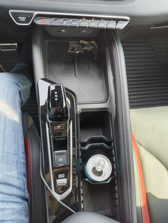 Riyadh, Vehicle Lease Transfer, SAR 39000,  Geely Coolray 2025 Full Option - Gray / Black - 12000kms Driven