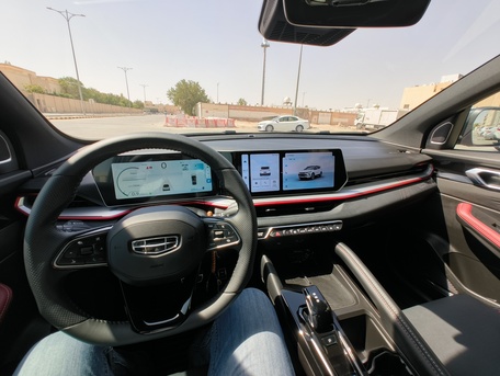 Riyadh, Vehicle Lease Transfer, SAR 39000,  Geely Coolray 2025 Full Option - Gray / Black - 12000kms Driven