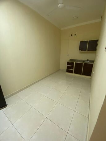 Gudaibiya, Apartments/Houses, BHD 160/month,  1 BR,  Flat For Rent In Gudaibiya Nearby Of Octave Shop