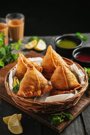 Ottawa, Food, CAD 1,  Best Place Samosa In Ottawa