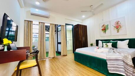 Noida, Apartments/Houses, Studio,  What Is The Total Plot Size Of Nirala Greenshire?