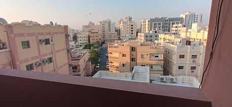 Manama, Apartments/Houses, BHD 260/month,  2 BR,  2 Bhk Semi Furnished  With Ewa And Car Parking