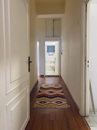 Amman, Apartments/Houses, JOD 750/month,  Furnished,  2 BR,  180 Sq. Meter,  Fully Furnished-2bedroom-Jabal Amman Btwn 3rd & 4th Circle-Electric & Water  Included