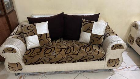 Jeddah, Furniture, SAR 550,  Sofa Set And Dining Table