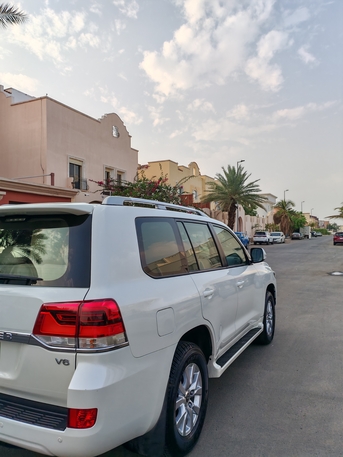 Jeddah, Vehicles, Cars & Trucks , SAR 600,  Toyota Land Cruiser,  2019,  Automatic,  20000 KM,