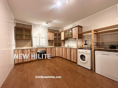 Kuwait City, Apartments/Houses, KWD 1250/month,  3 BR,  Spacious 3-Bedroom Floor With Terrace For Rent In Salwa