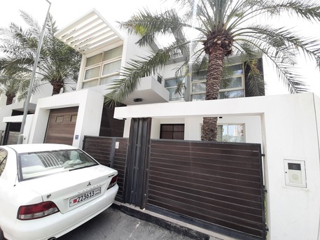 Manama, Villas, BHD 900,  Furnished,  300 Sq. Meter,  Adilaya/3 Bedroom  Semi Furnished  Villa  With Private  Pool Fully Furnished  3