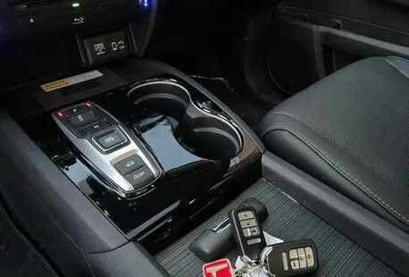 Riyadh, Vehicles, Cars & Trucks , SAR 120000,  Honda Pilot Touring,  2020,  Automatic,  1050000 KM,   AWD &ndash;  | Full Option | Family & Long-Drive SUV