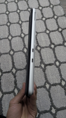 Riyadh, Computers, SAR 3000,  Microsoft Surface Pro 9