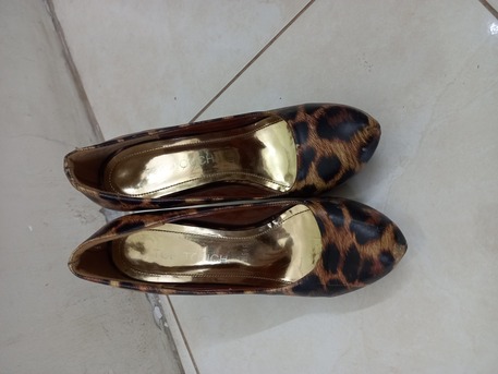 Manama, Clothing & Accessories, Items For Sale