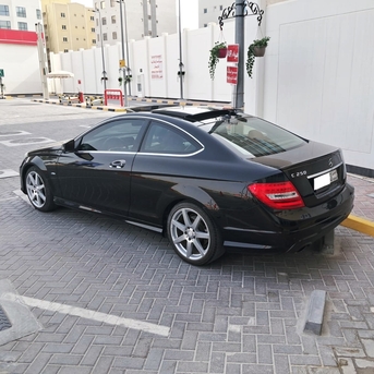 Manama, Vehicles, Cars & Trucks , BHD 2950,  Mercedes-Benz C,  2012,  Automatic,  160000 KM,