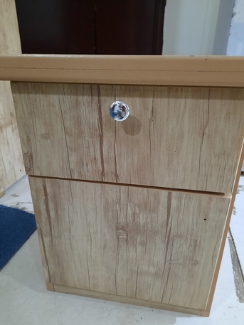 Al Mounsiyah, Furniture, SAR 100,  دلاب طاولة صغير مكيفات