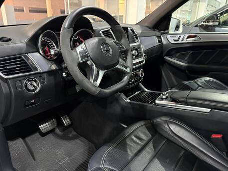 Amwaj Islands, Vehicles, Cars & Trucks , BHD 10750,  Mercedes ML63 AMG BITURBO,  2014,  Automatic,  45000 KM,    (45,000 Km Only) (0 Accident 1 Owner )