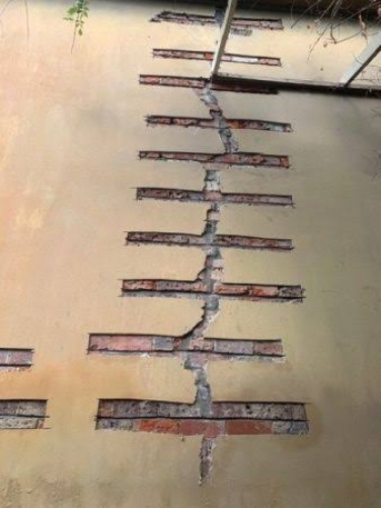 Riyadh, Construction, Concret And Walls Craks , Repairing With Engineering