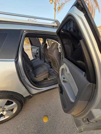 Riyadh, Vehicles, Cars & Trucks , SAR 22000,  Chevrolet Traverse,  2010,  Automatic,  375727 KM,  FOR SALE:   LT | Clean Silver, Fully Loaded & Reliable Asking Price: