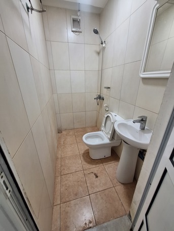 Zinj, Apartments/Houses, BHD 150/month,  Studio,  #1BATHROOM Kitchen With Electricity