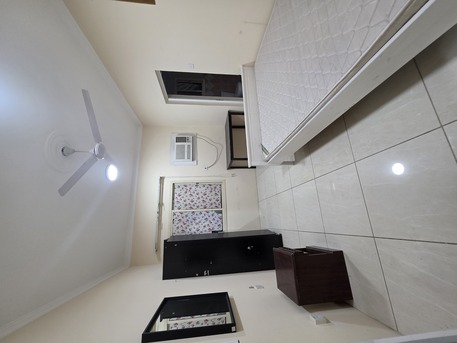 Mahooz, Apartments/Houses, BHD 200/month,  1 BR,  ?1BATHROOM Hall Kitchen Fully Furnished With Electricity